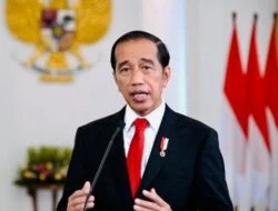 Presiden Jokowi Izinkan Warga Lepas Masker