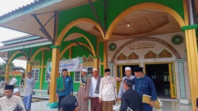 Wabup Sholat Idul Fitri di Kampung Halaman