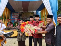 Ketua DPRD Edi Purwanto Beri Bantuan Alat Kesenian di Kecamatan Singkut Sarolangun