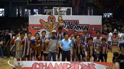Tutup Turnamen Futsal, Gubernur Al Haris Bangun Kekompakan Antar Pelajar