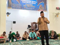 H Maulana Hadiri Isra’ Mi’raj di Masjid Al Hidayah Palmerah Kota Jambi