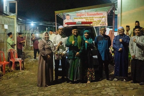 H Maulana dan Forum RT Kota Jambi Buka Puasa Bersama Warga Talang Gulo