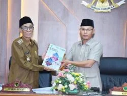 Ilhamudin Buka Paripurna Pandangan Umum Fraksi DPRD Terhadap LKPD Bupati TA 2023