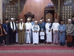Gubernur Al Haris Safari Subuh di Masjid Miftakhurrahmah Jelutung