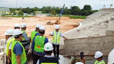 Sidak Proyek Stadion di Pijoan, Gubernur Al Haris Optimis Akhir 2024 Jambi Punya Stadion Sepakbola Megah