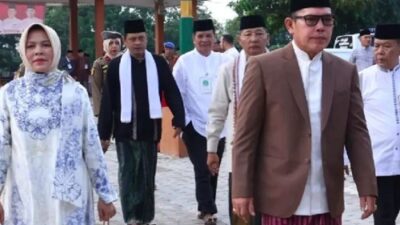 Wako Ahmadi Shalat Idul Fitri Bersama Warga di Lapangan Merdeka Kota Sungai Penuh