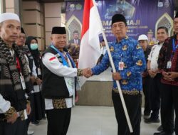 Gubernur Harap Jemaah Haji Jadi Suri Teladan Positif Dilingkungan